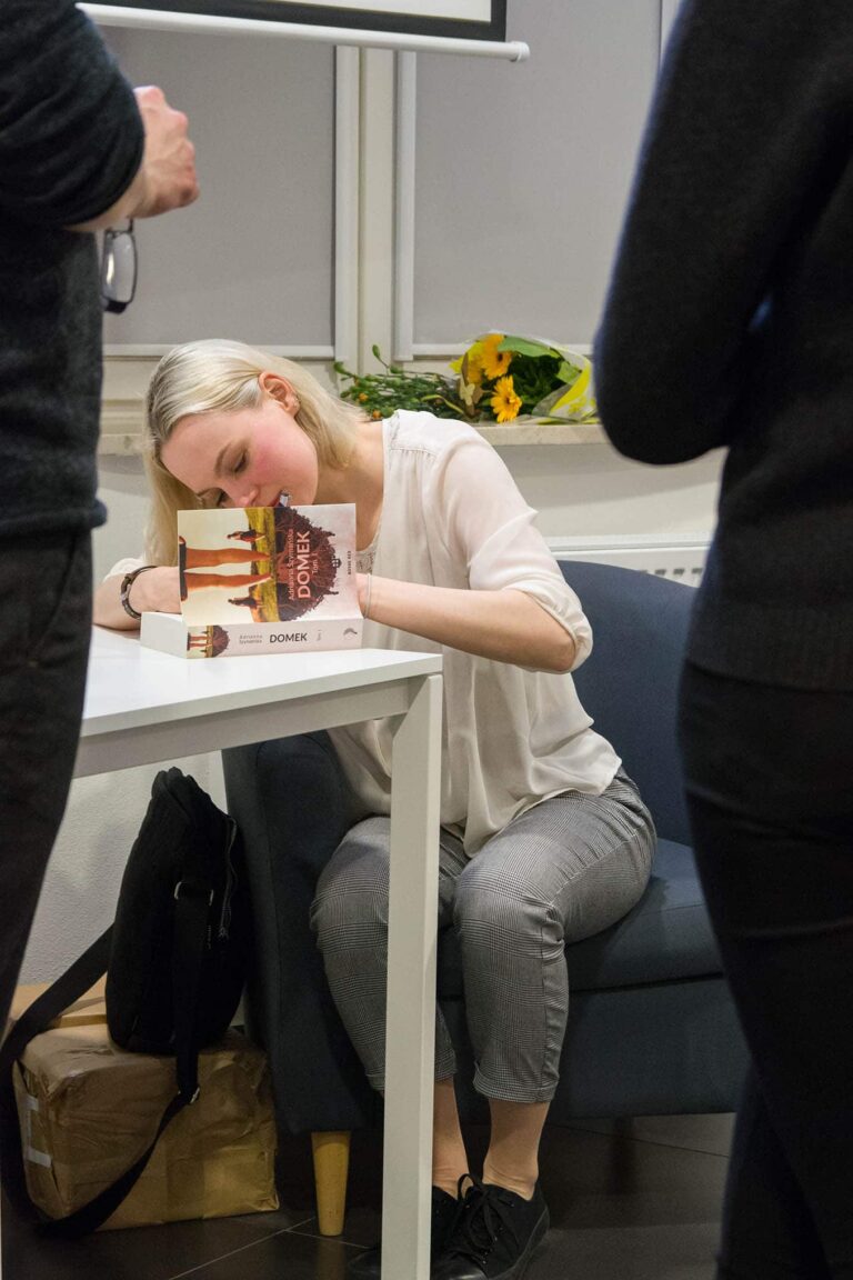 Spotkanie autorskie Adrianny Szymańskiej w Piasecznie.